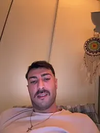 Aliiiix webcam stripchat model stream image