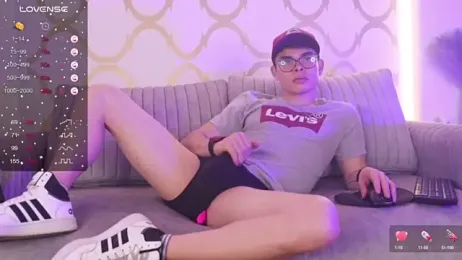 alejooo_twink webcam stripchat model stream image