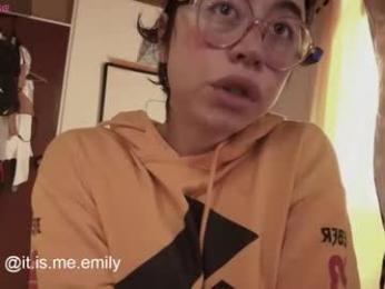 emily_pearl_ webcam chaturbate model stream image