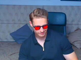 Connor Groff webcam model stream image