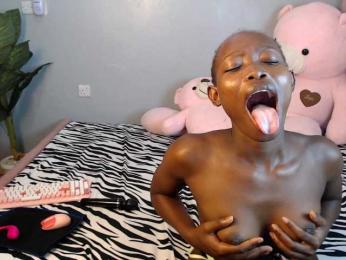 LunaDarlin webcam bongacams model stream image