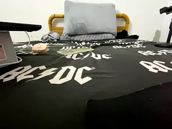 yazinyazin1 webcam model stream image