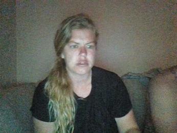Youngstud37 webcam model stream image