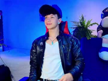 twink_sebas_ webcam model stream image