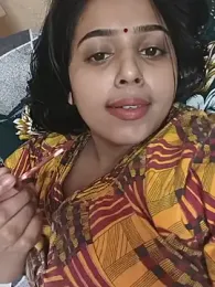 Cute-Simmi69 webcam stripchat model stream image