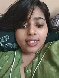 Cute-Simmi69 webcam stripchat model stream image