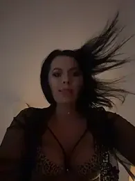 Hotmomcheckk_ webcam stripchat model stream image