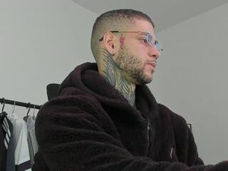 James Leeandros webcam model stream image