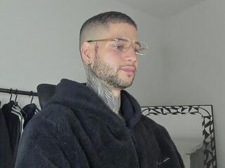 James Leeandros webcam model stream image