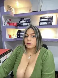 isabella_horney_ webcam model stream image