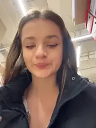 KittyQueeny webcam stripchat model stream image