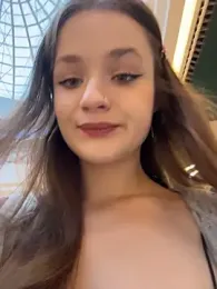 KittyQueeny webcam model stream image