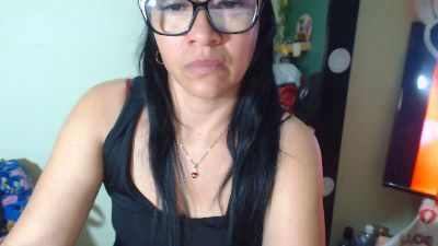 zeynep webcam model stream image