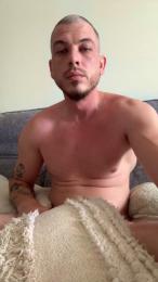 Frenchiz webcam model stream image