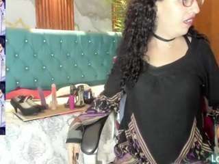 asherat webcam model stream image