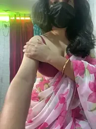 Red_Queen_11 webcam model stream image