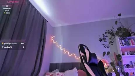 ami_amour_ webcam model stream image