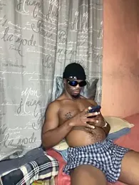 naughty_thick webcam model stream image