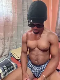 naughty_thick webcam model stream image