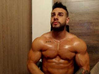 Connor Heat webcam model stream image