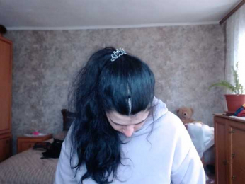 KristiWhite webcam model stream image