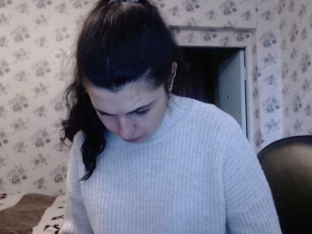 KristiWhite webcam model stream image