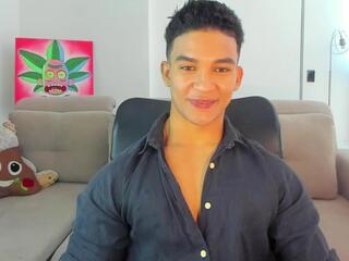 Jeyko Black webcam model stream image