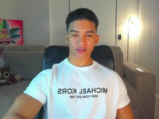 Jeyko Black webcam model stream image