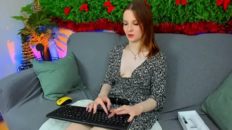 AprilAvery webcam stripchat model stream image