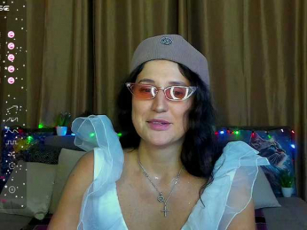 AliannaSoloKisses webcam model stream image