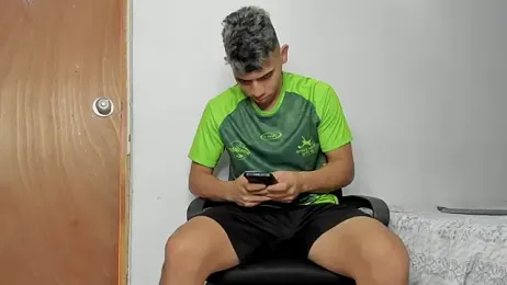 andrew_rose_ webcam model stream image