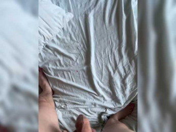 Essss33331 webcam bongacams model stream image