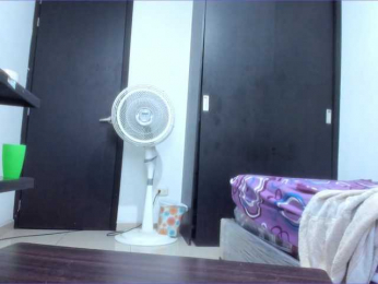 AssParadisse webcam model stream image