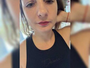 Limonadka webcam bongacams model stream image