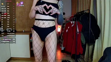 TGirlYuna webcam model stream image