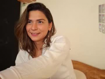 skyamber8v2 webcam model stream image