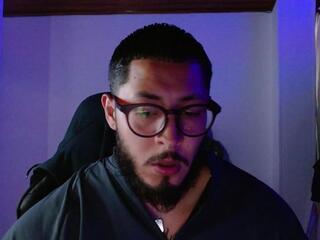 Thomas Spilios webcam model stream image