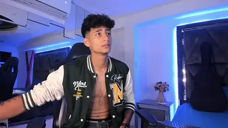 MaxiimoRomano_ webcam stripchat model stream image