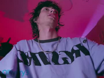 olliver___y webcam model stream image