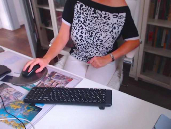 _Angelina_ webcam model stream image