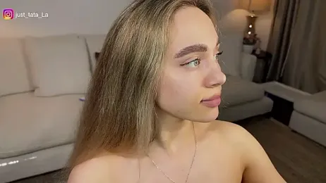 hotexclusive_ webcam model stream image