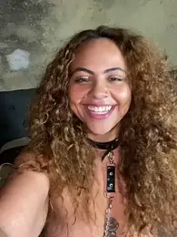 Chloe_Leaozinho webcam model stream image