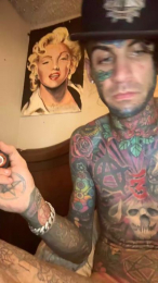 Invalidusers webcam model stream image