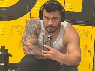 Derryl webcam model stream image