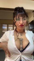Lareyni26 webcam cam4 model stream image