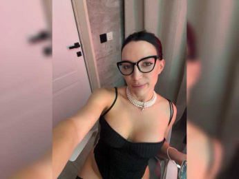 Vivien_ webcam model stream image