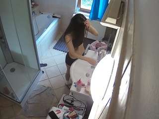 voyeurcam-julmodels-bath-2nd-2 webcam model stream image