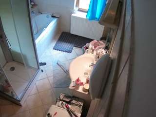 voyeurcam-julmodels-bath-2nd-2 webcam model stream image