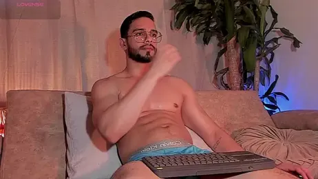 Josseph1_ webcam model stream image