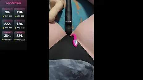 katcclovea webcam model stream image